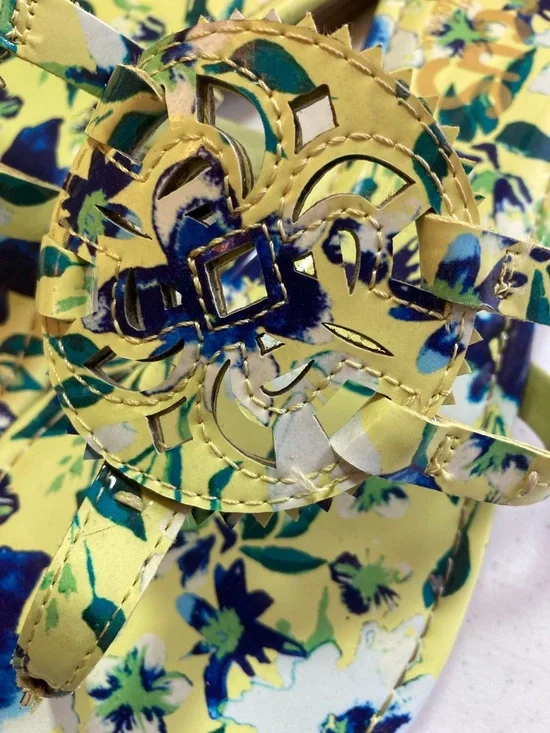 Circus by Sam Edelman Yellow Floral Cutout Medallion Slide Sandals - Picture 3 of 6